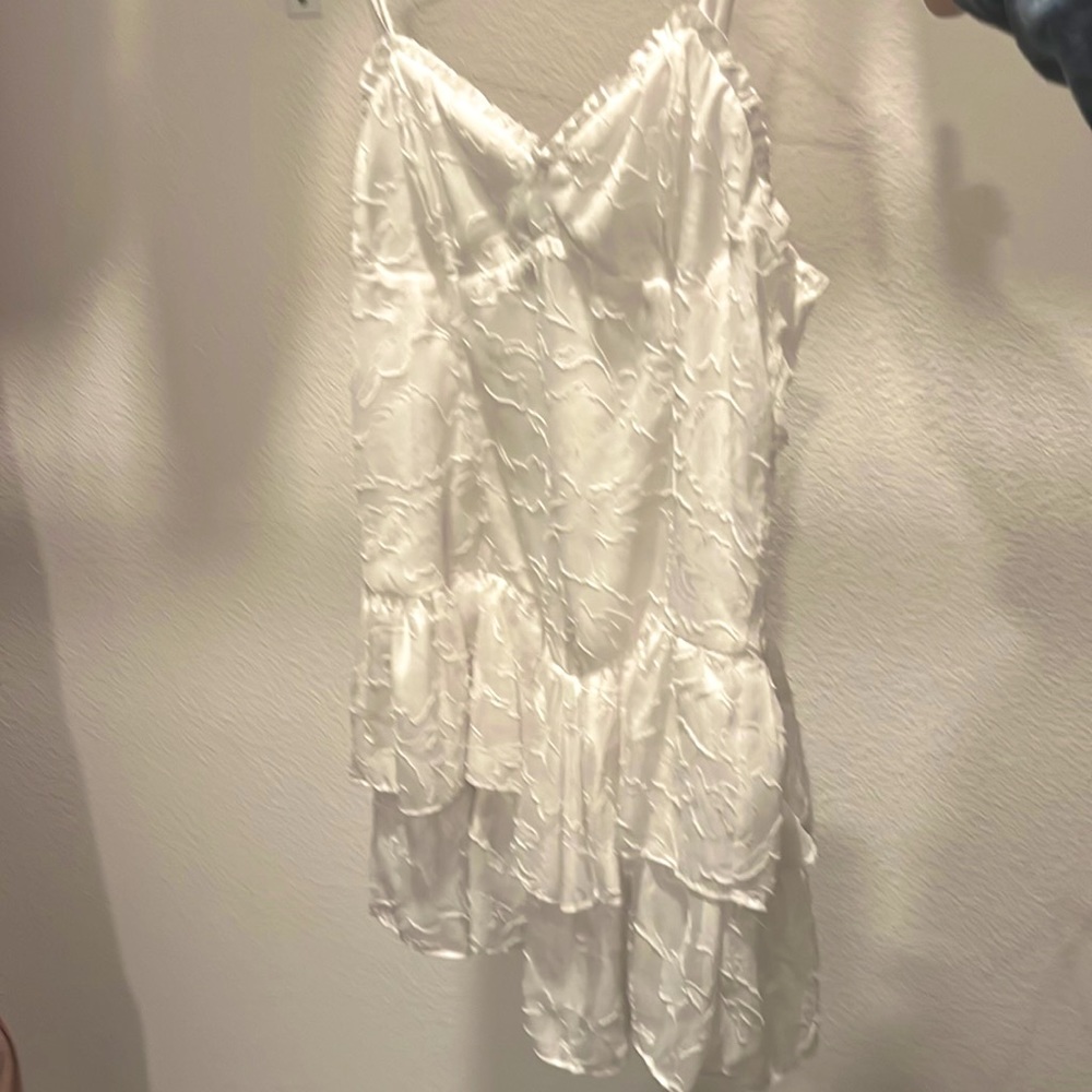 White target dress short ruffles